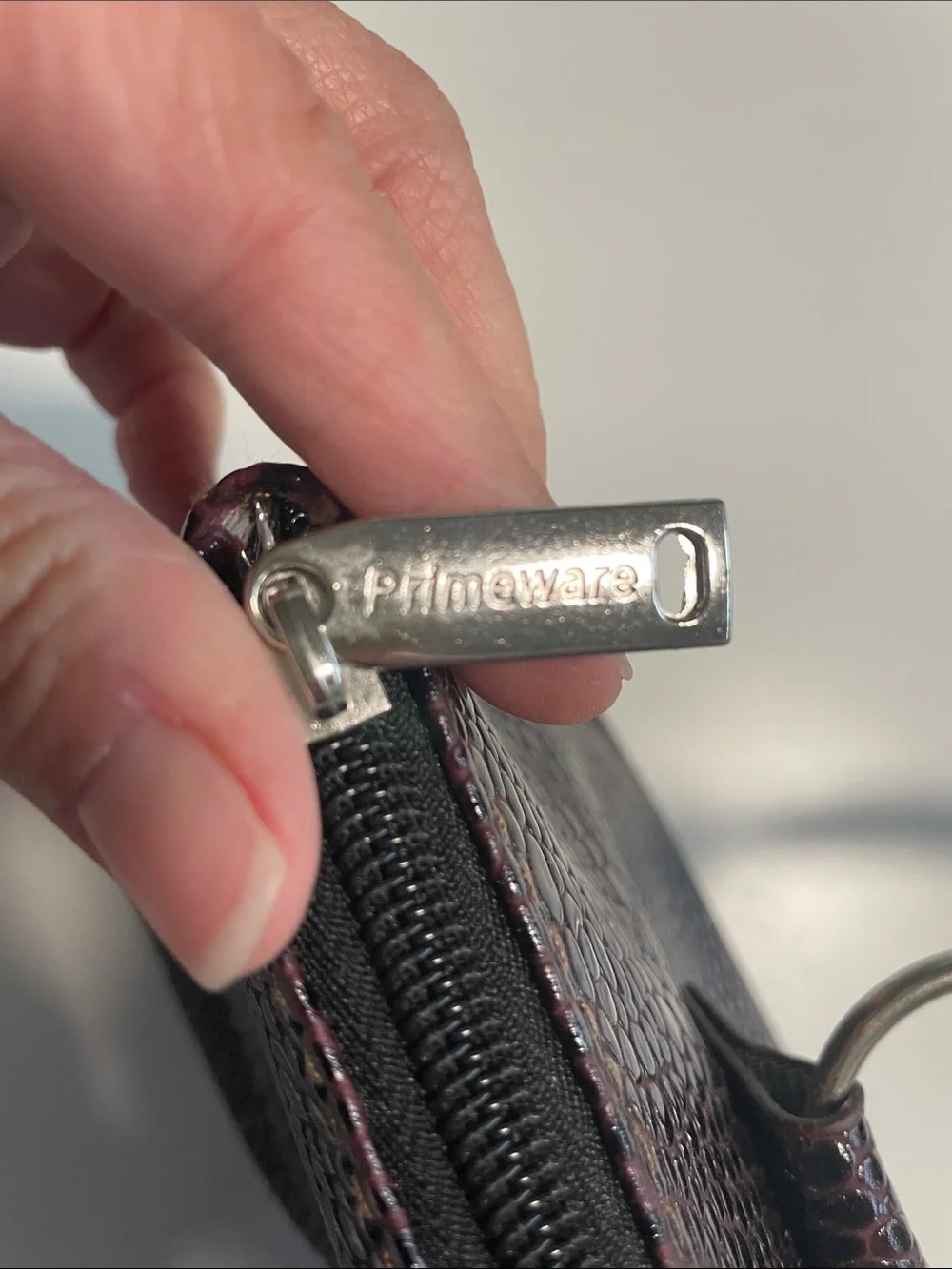 Wine Bag Deep Burgundy Croc-Embossed Leather